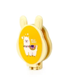 برس مو و آینه عروسکی هلو در Hello There